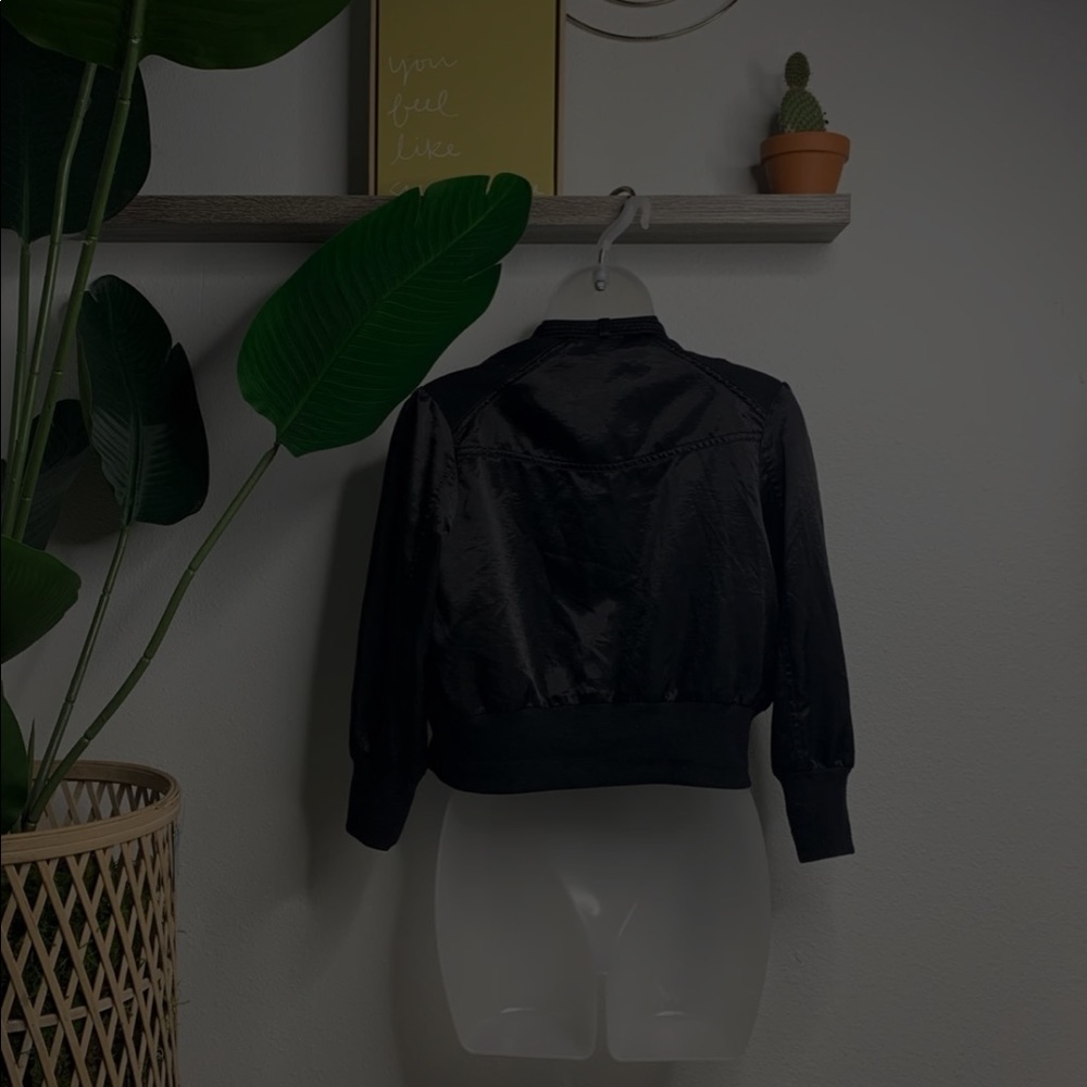 Jacket - Picture 2 of 3